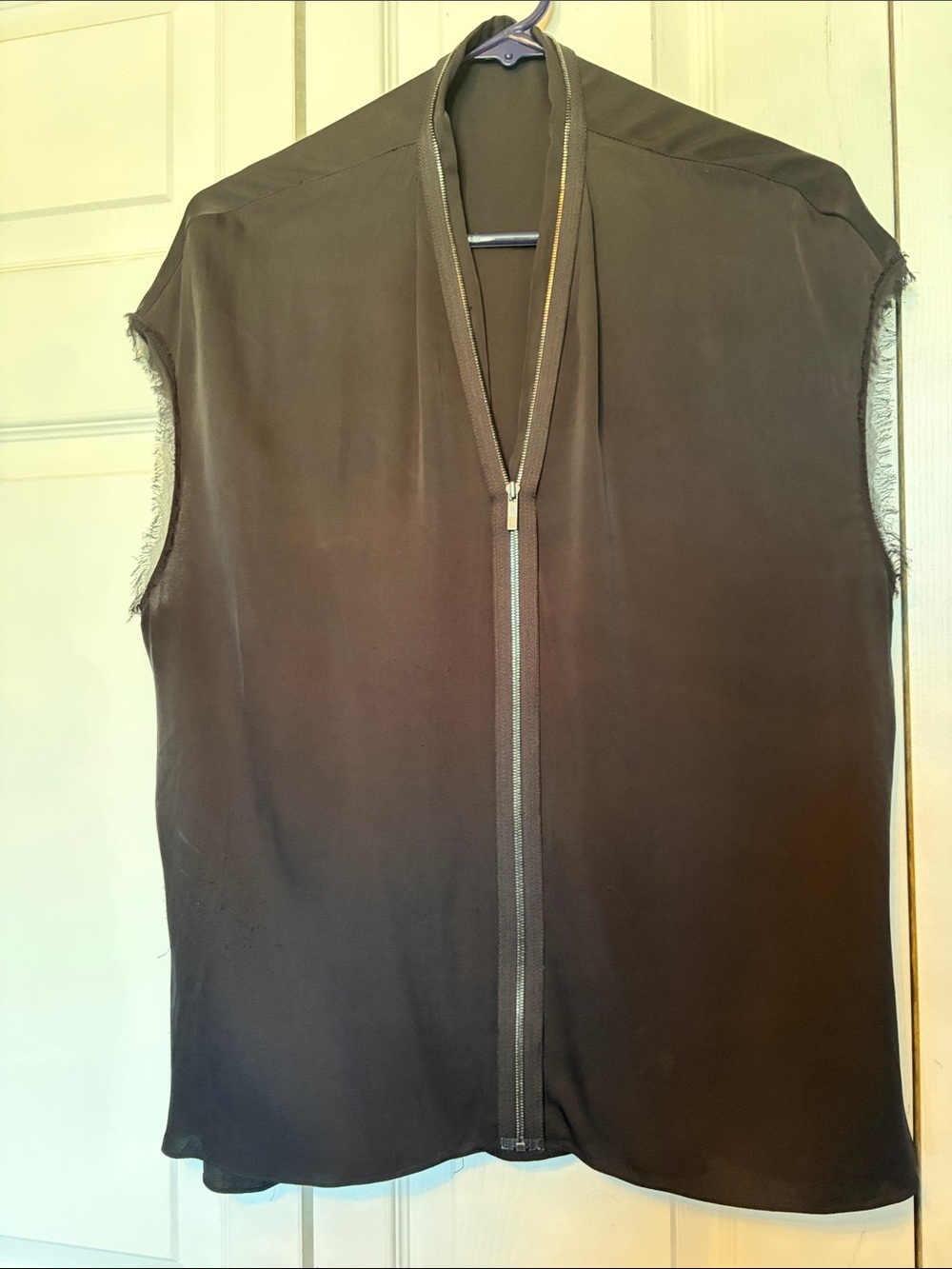Elie Tahari black silk Zip-Front Sleeveless Blouse